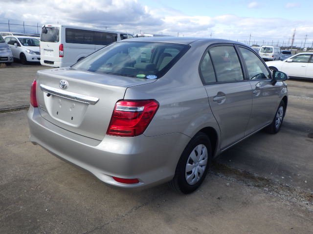 Toyota Corolla Axio 2016