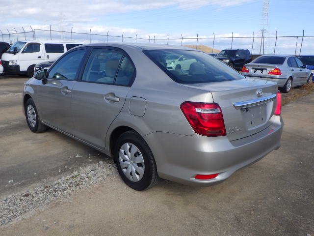 Toyota Corolla Axio 2016
